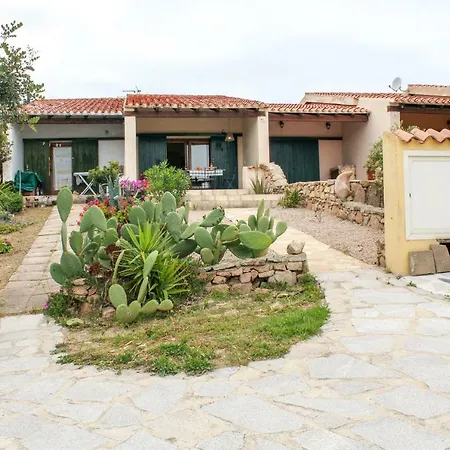 Sardegna Countryside Apt! Tennis & Pool Apartman